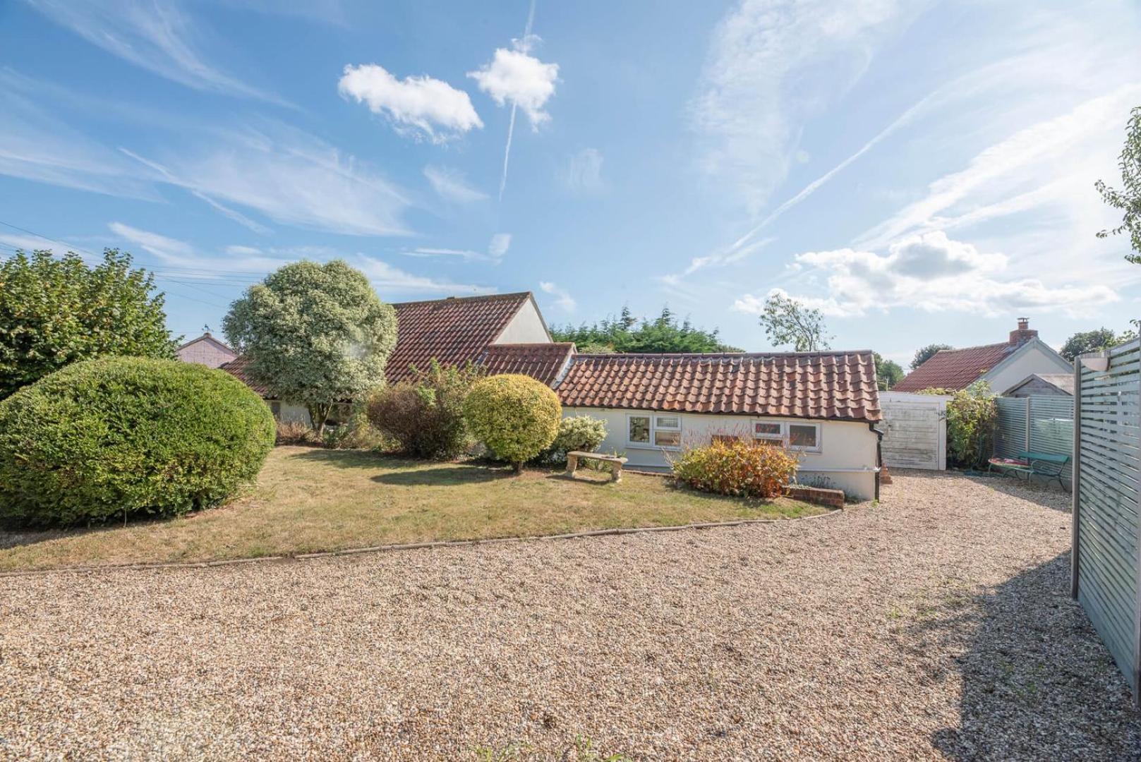 Saxon Cottage, Friston Екстер'єр фото